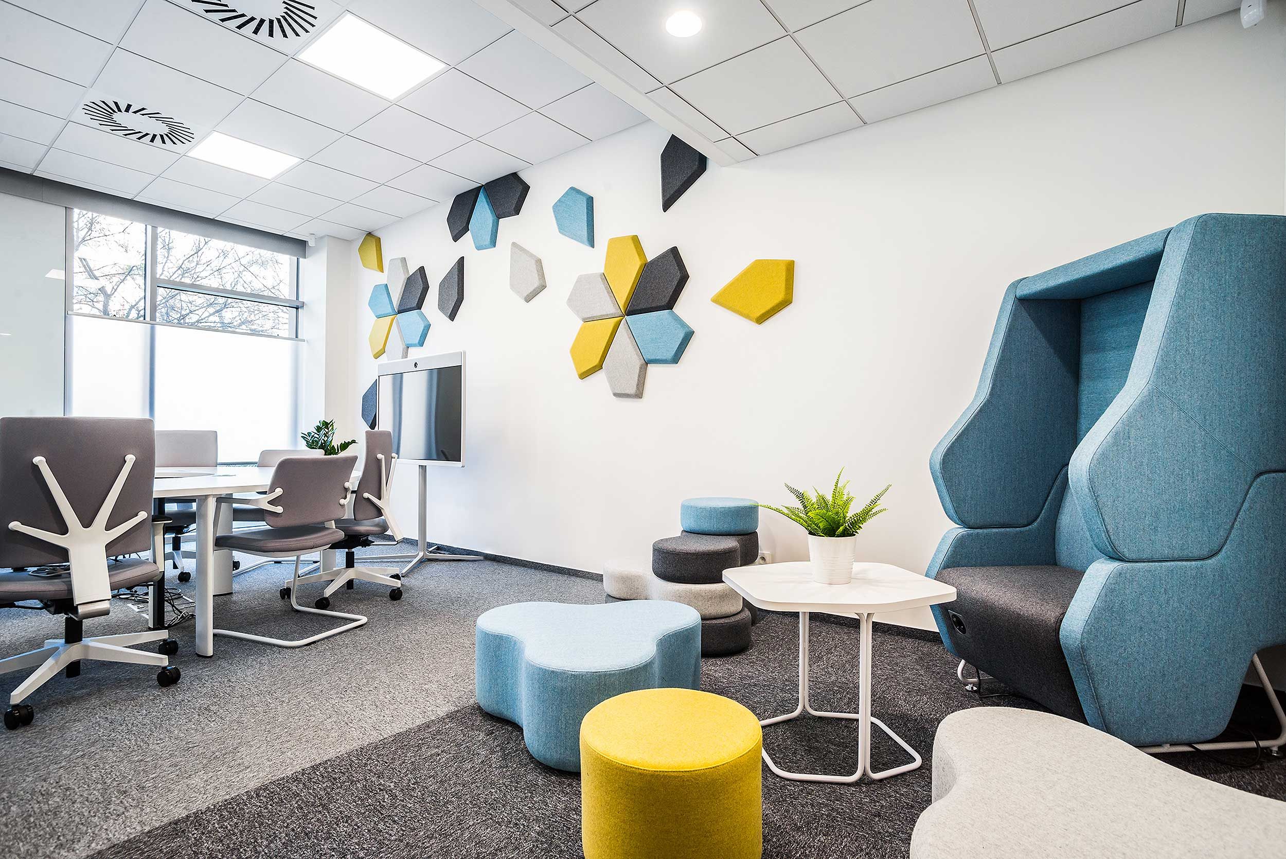 Návrh kancelárie CETELEM - Dizajnový kancelársky nábytok